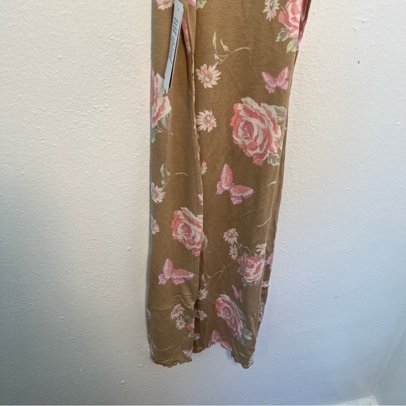 BP Sleeveless Knit Dress in Beige Anna Floral - Picture 8 of 10